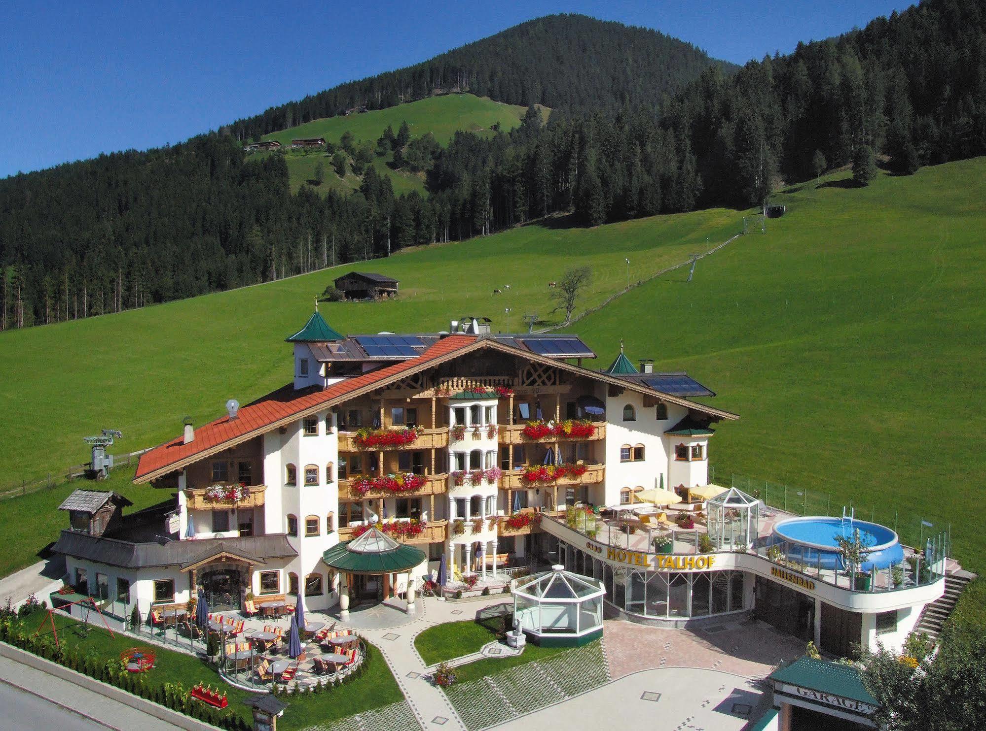 Apparthotel Talhof, Restaurant, Pool Und Spa Oberau Eksteriør billede