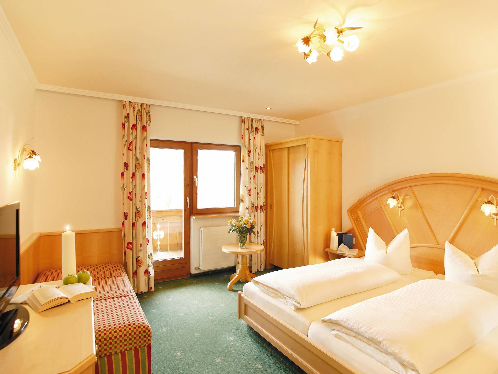 Apparthotel Talhof, Restaurant, Pool Und Spa Oberau Eksteriør billede