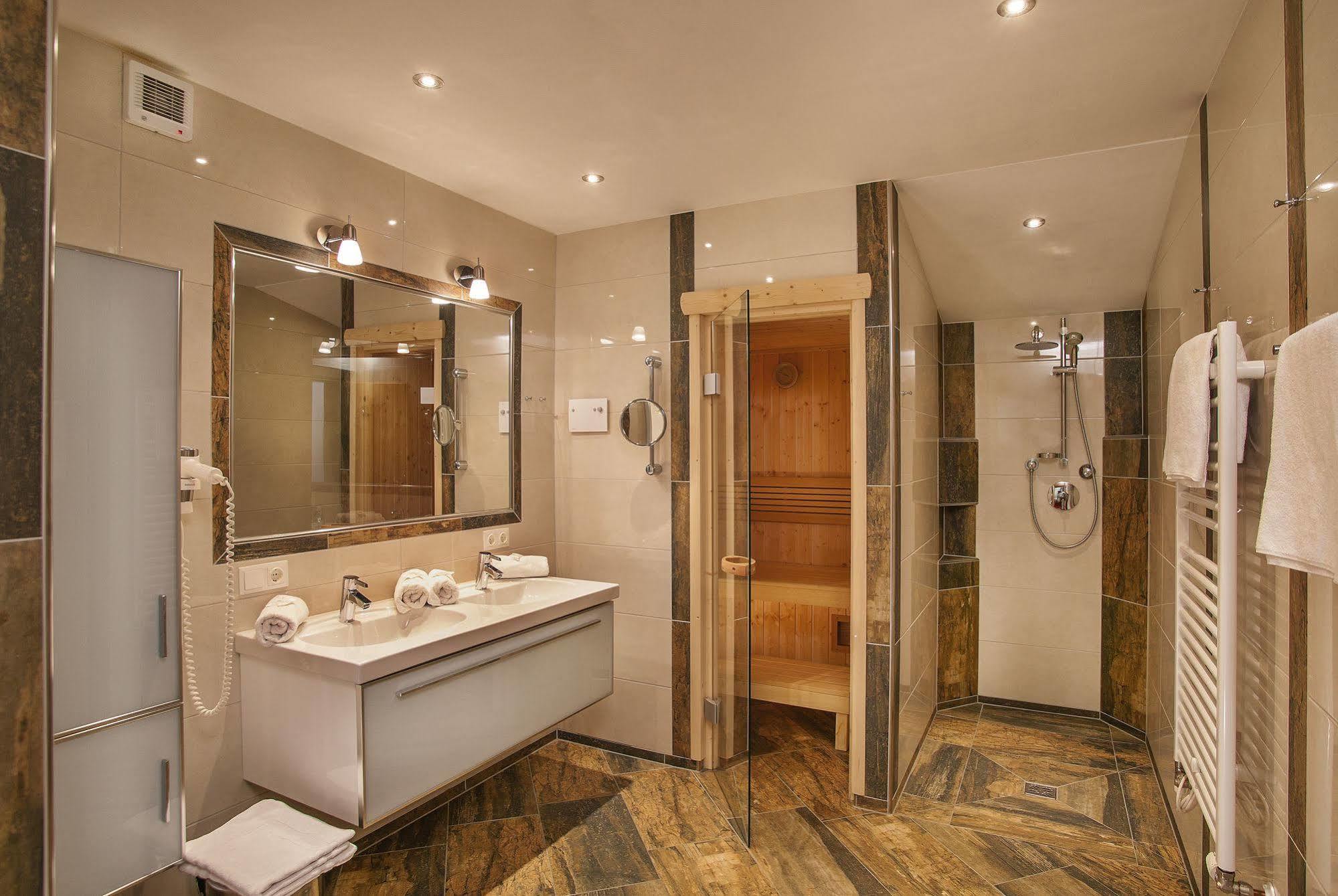 Apparthotel Talhof, Restaurant, Pool Und Spa Oberau Eksteriør billede