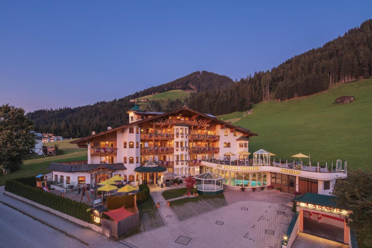 Apparthotel Talhof, Restaurant, Pool Und Spa Oberau Eksteriør billede